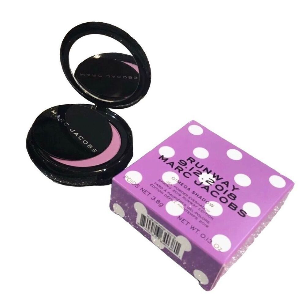 Marc Jacobs O!Mega Shadow Violet 620 Omega Gel Powder Eyeshadow Runway 2018